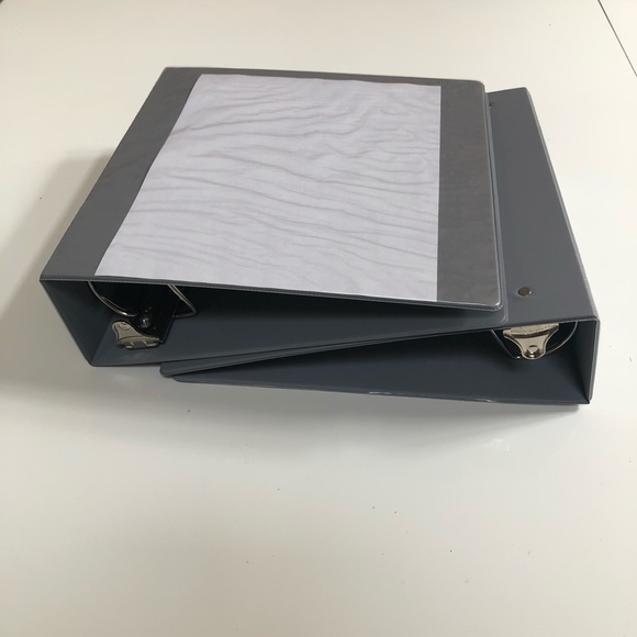 SET of 2 binders - 3 inch - Picture 10 of 11